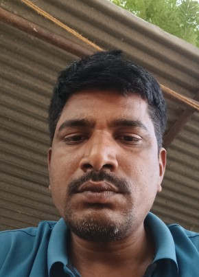 Iqbal Md, 20, India, Hyderabad