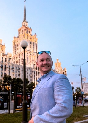 Кирилл из Москвы 38 лет