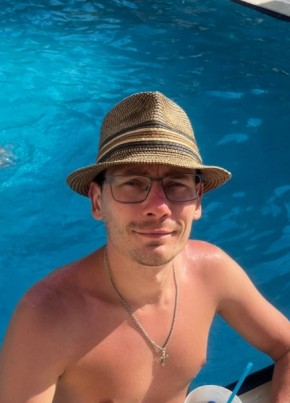 Дмитрий из Гатчины 32 года