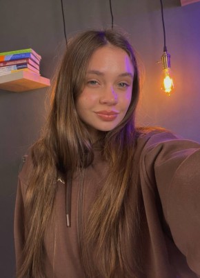 Алина из Мурманска 24 года