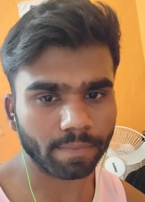 Ishu, 24, India, Pimpri