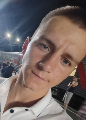 Александр из Омска 21 год