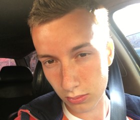 sebi, 26, Levice