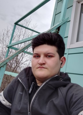 Артур, 19, Россия, Уфа