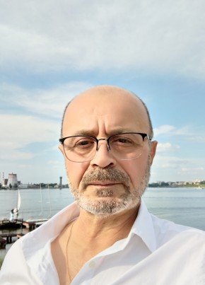 Илья, 61, Россия, Ижевск