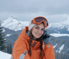 Kseniya, 44, Yekaterinburg