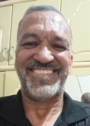 Andre из Santa Maria da Vitória 54 года