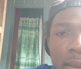 BLAUDE LEITE, 21, Sao Tome