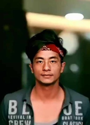 Sujan sing, 18, Federal Democratic Republic of Nepal, Kathmandu