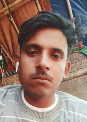 Arvind, 18, India, Rishikesh