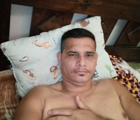 Reynaldo, 49, Canas