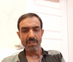 Yasar, 36, Mustafakemalpasa