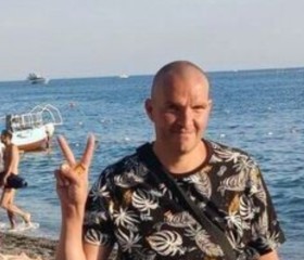 Maksim Zamorin, 44, Sevastopol