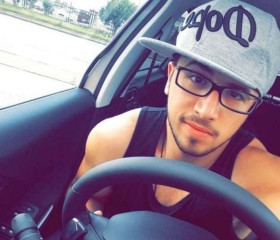 Sam, 28, Cairo
