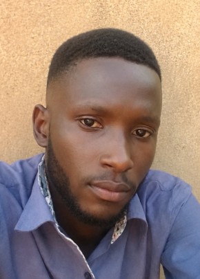 Wesonga frank из Kampala 19 лет