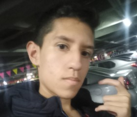 Cristian yobany, 18, Bogota