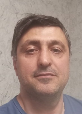 Роберт из Москвы 43 года