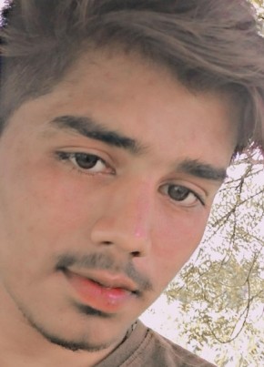 Sumit Maurya, 18, India, Allahabad