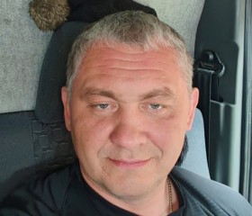 Vladislav, 40, Saint Petersburg