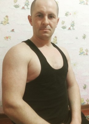 Макс, 37, Россия, Багерово