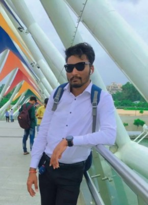 Kamal, 28, India, Ahmedabad
