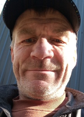 Сергей из Сестрорецка 53 года
