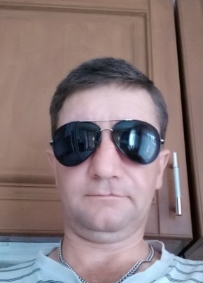 Артем, 42, Россия, Светлый Яр