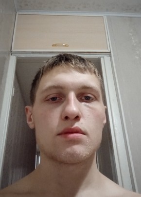 Артем, 27, Россия, Омск