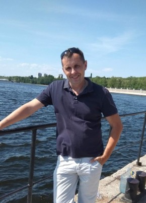 Виктор из Самары 53 года