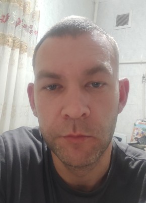 Антон из Саки 34 года
