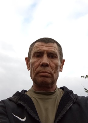 Александр из Снежное 18 лет