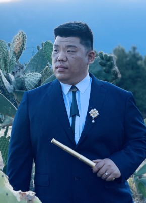 吴亦平, 37, China, Huanren