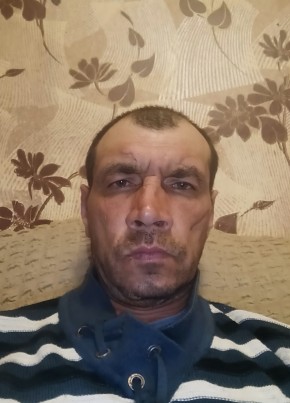 Константин из Серова 45 лет