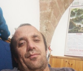 Bengy, 38, Teramo