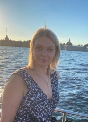 Юлия, 52, Россия, Санкт-Петербург