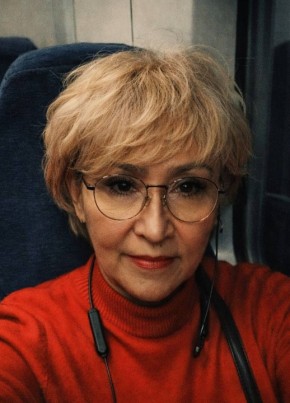 Светлана из Санкт-Петербурга 56 лет