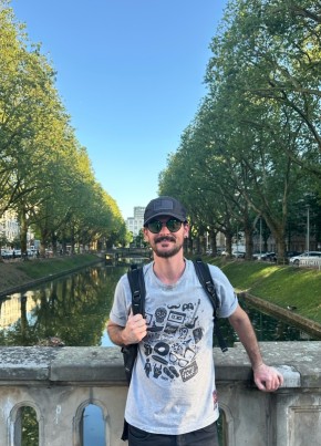 Heri из Dortmund 34 года
