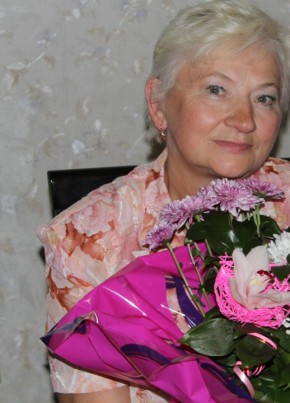 Нина, 70, Россия, Санкт-Петербург