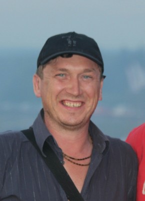 Александр, 47, Россия, Березники