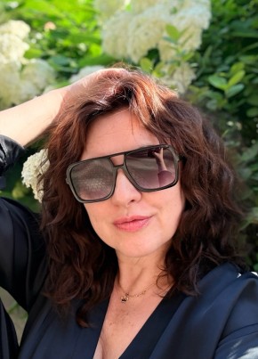 Валентина из Rīga 47 лет