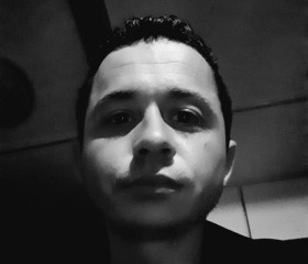 Charlochasseet, 24, Saintes