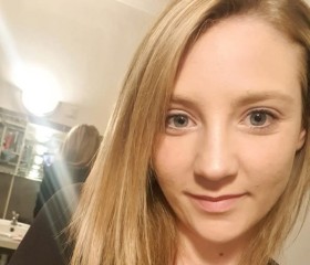 Adèle, 32, Tokyo