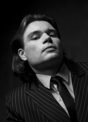 R, 26, Russia, Moscow