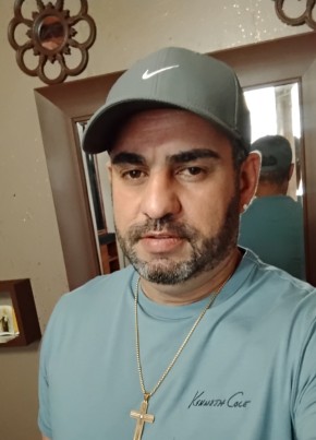 Luisito из San Juan 45 лет