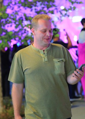 Nikolay из Toshkent 43 года
