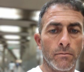 Edalet Elekberov, 18, Baku