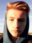 Егор, 18, Екатеринбург, ищу: Девушку  от 18  до 23 
