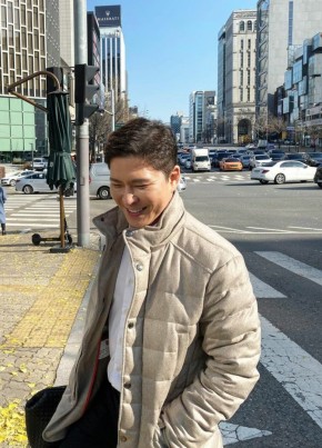 Kim Jeoong, 45, 대한민국, 서울특별시