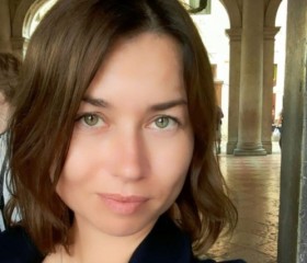 Aleksandra, 42, Dublin