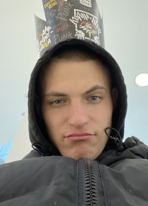 Роман из Лобни 19 лет